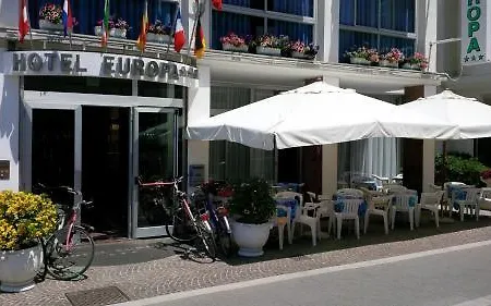 Europa 3*