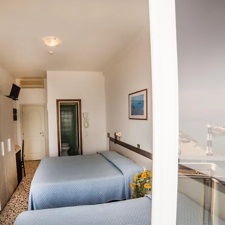 Europa Hotel 3*